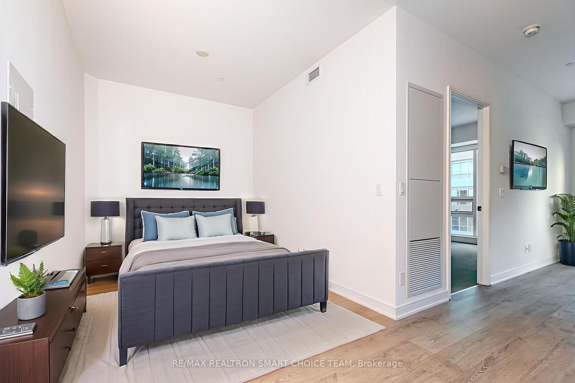 Photo 17 of Unit 704, 88 Scott Street, Toronto, Church-Yonge Corridor — HOMEH