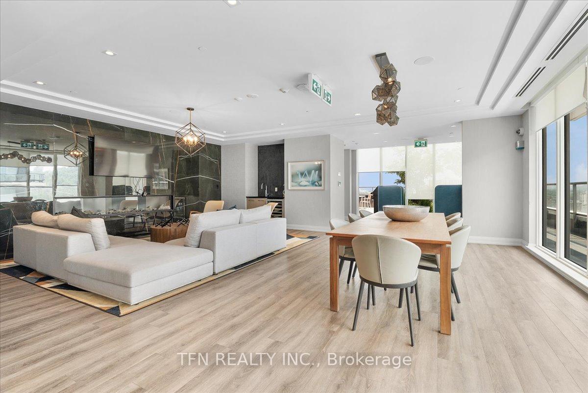 Front of Unit 513, 212 King William Street