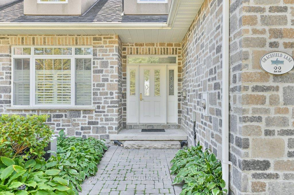 Photo 4 of 22 Gracefield Lane, Belleville, Belleville Ward — HOMEH