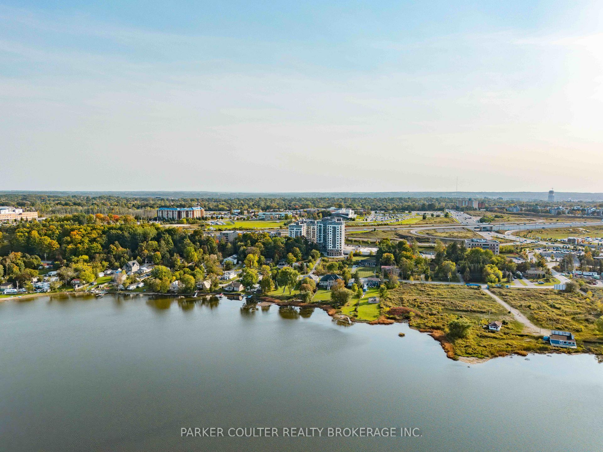 Photo 5 of Unit 207, 58 Lakeside Terrace, Barrie, Little Lake — HOMEH
