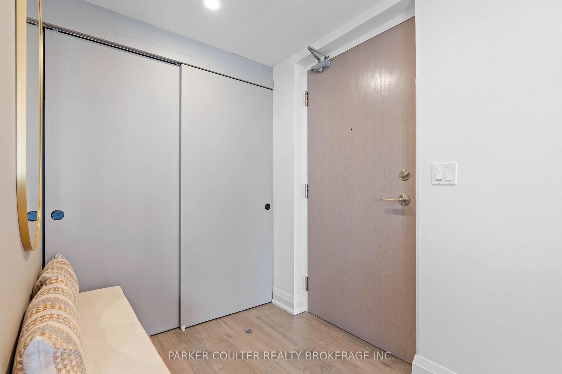 Photo 8 of Unit 207, 58 Lakeside Terrace, Barrie, Little Lake — HOMEH