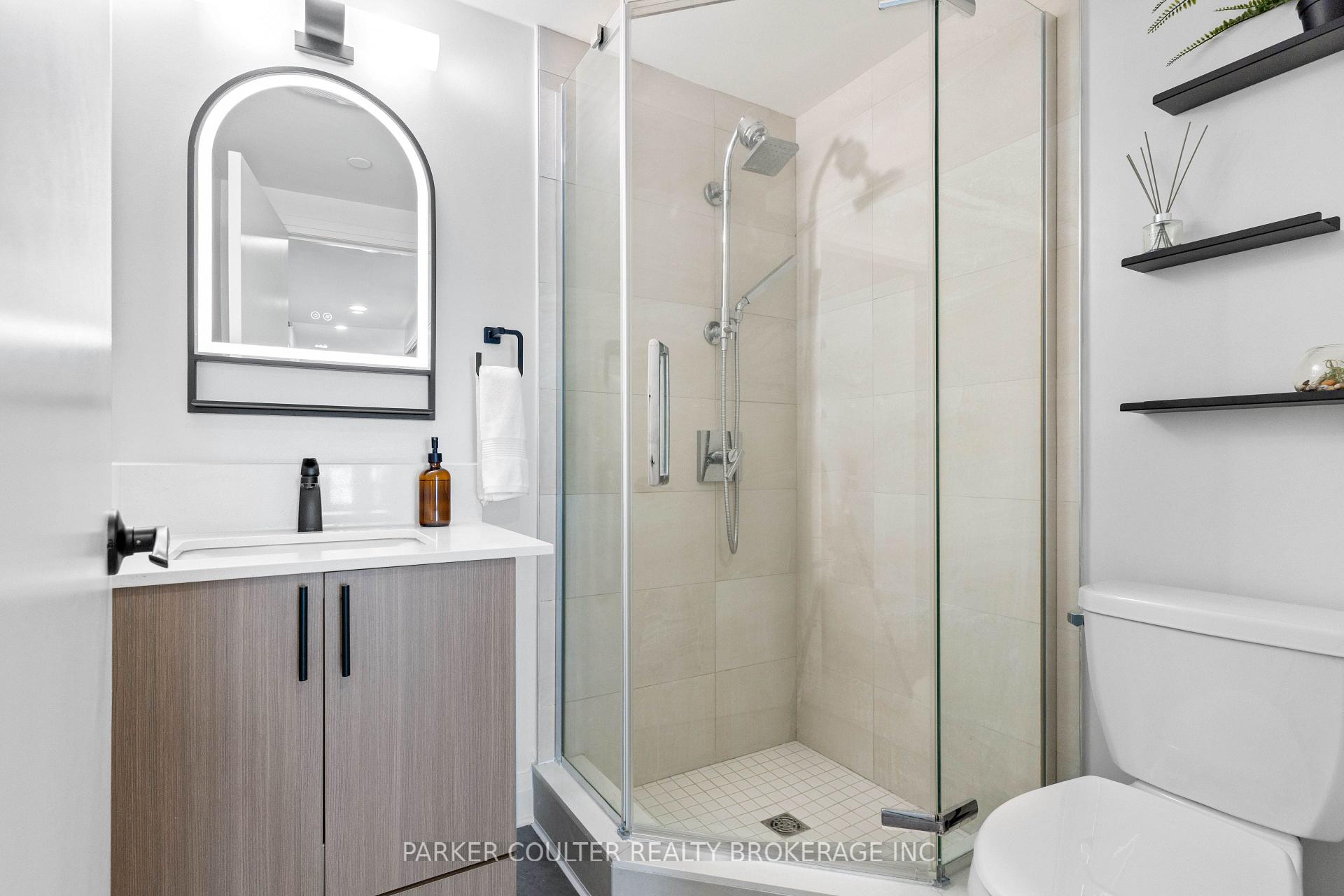 Photo 25 of Unit 207, 58 Lakeside Terrace, Barrie, Little Lake — HOMEH
