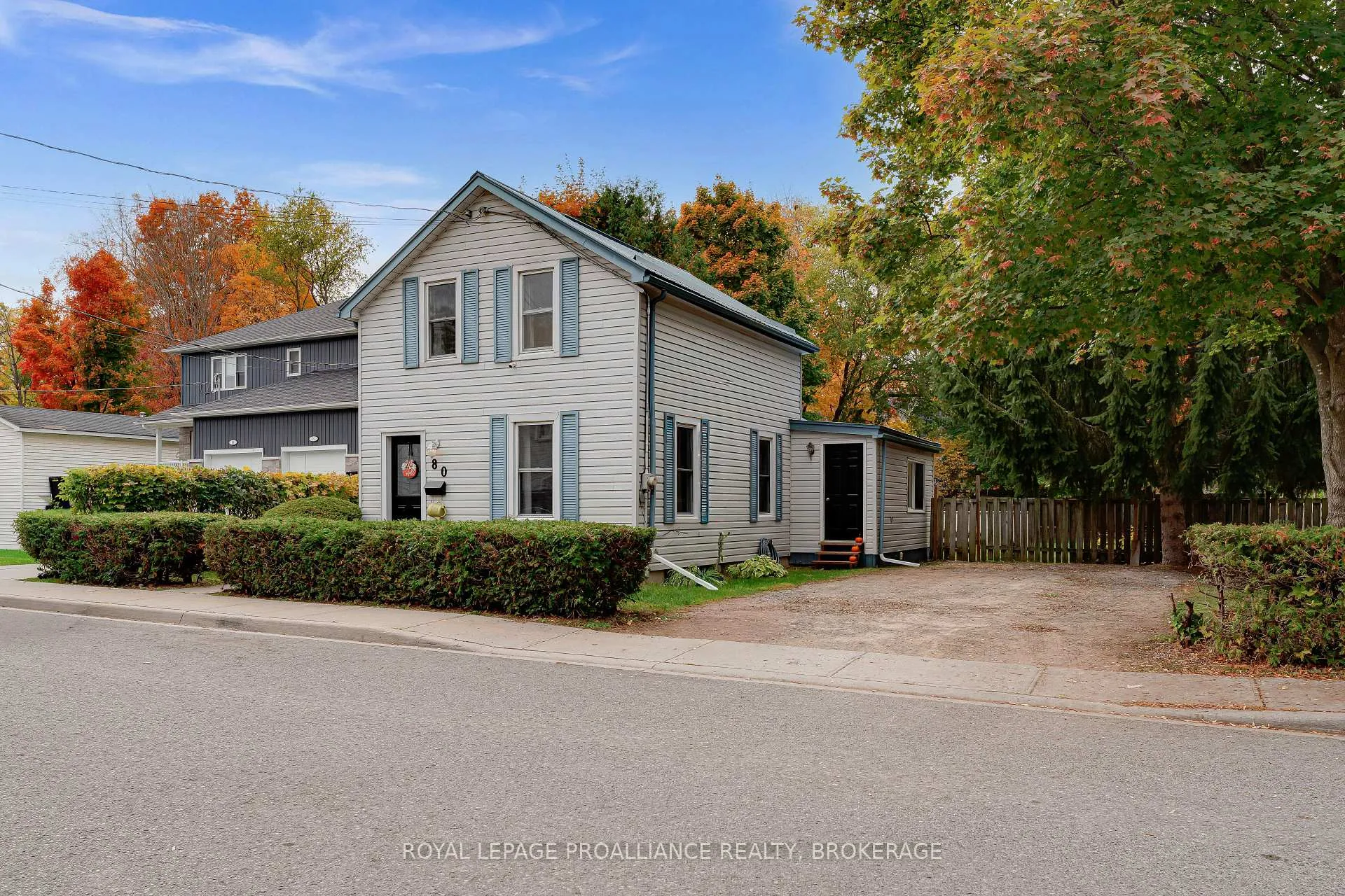Photo 4 of 80 Hickory Street, Gananoque — HOMEH