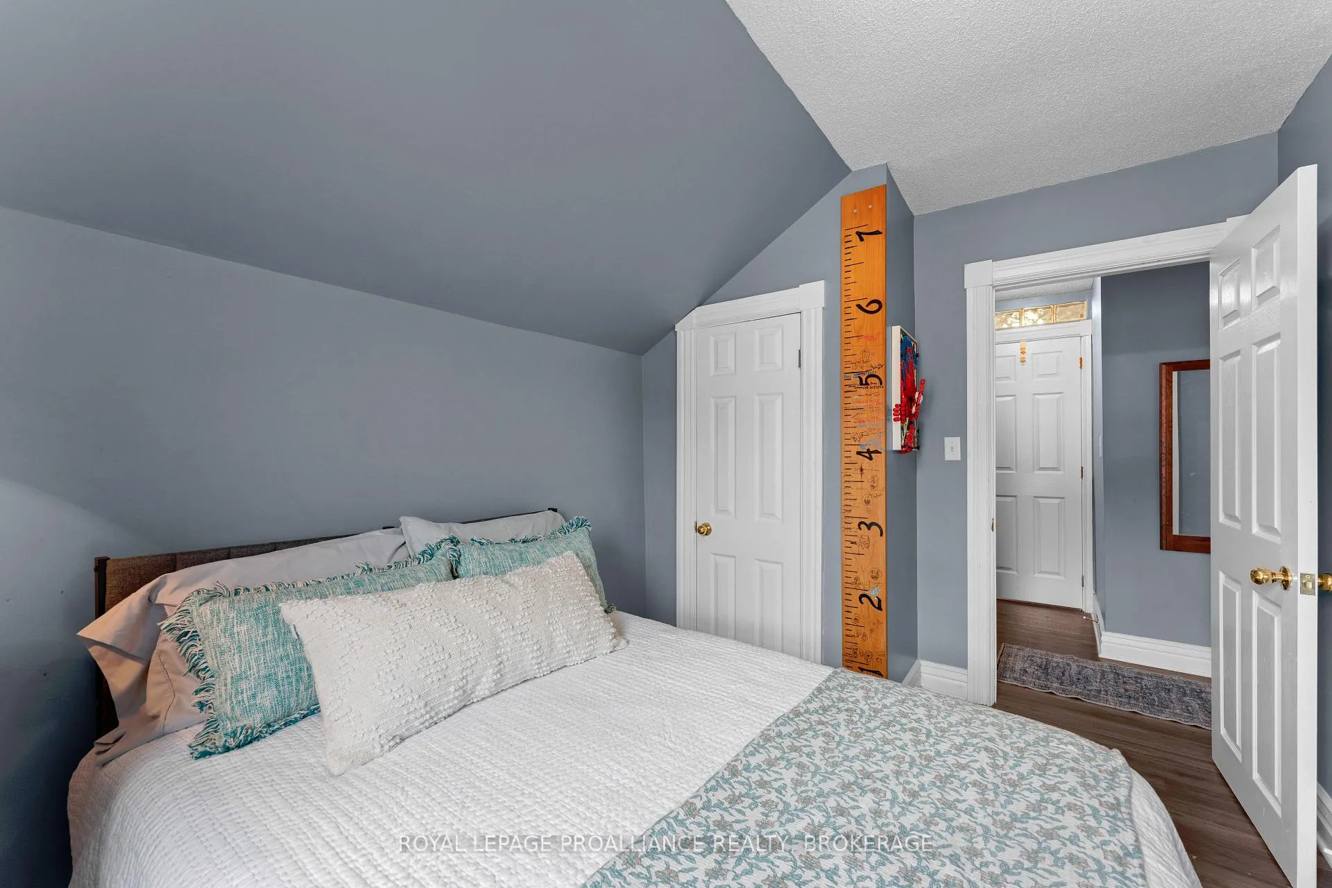 Photo 33 of 80 Hickory Street, Gananoque — HOMEH