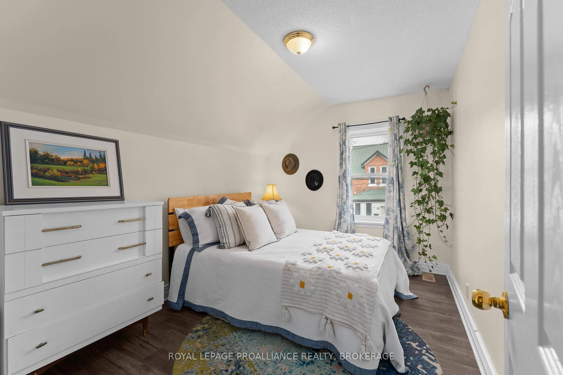Photo 34 of 80 Hickory Street, Gananoque — HOMEH