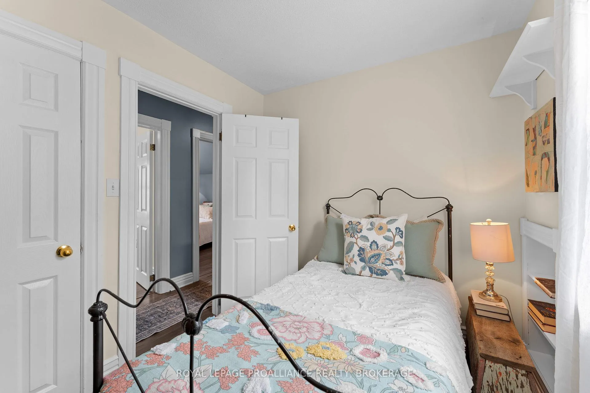Photo 37 of 80 Hickory Street, Gananoque — HOMEH