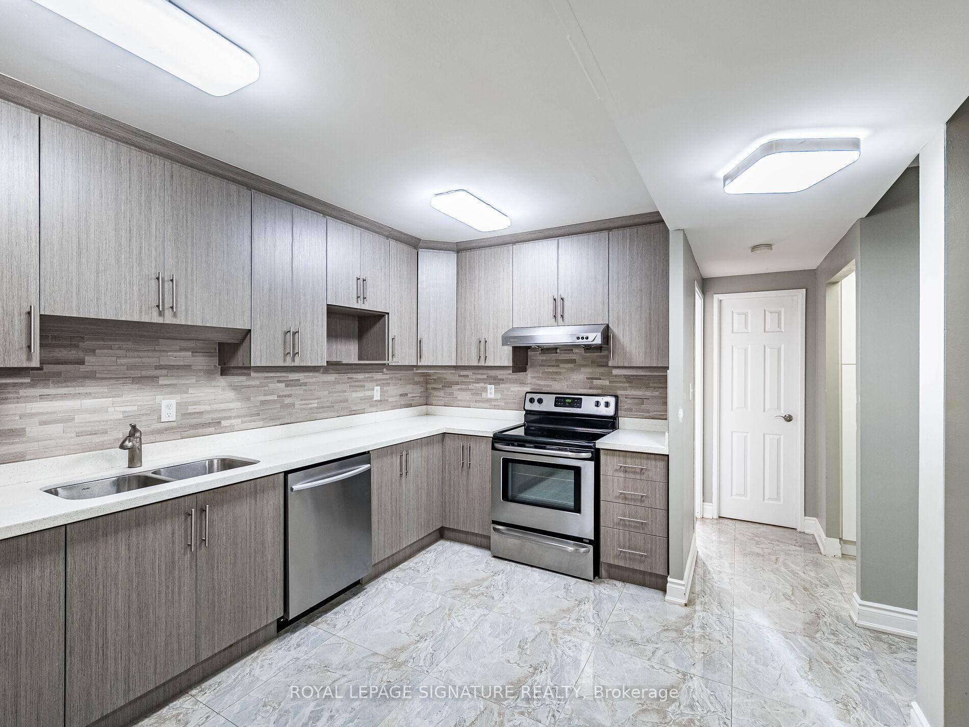 Photo 11 of Unit 113, 370 Dixon Road, Etobicoke, Kingsview Village-The Westway — HOMEH
