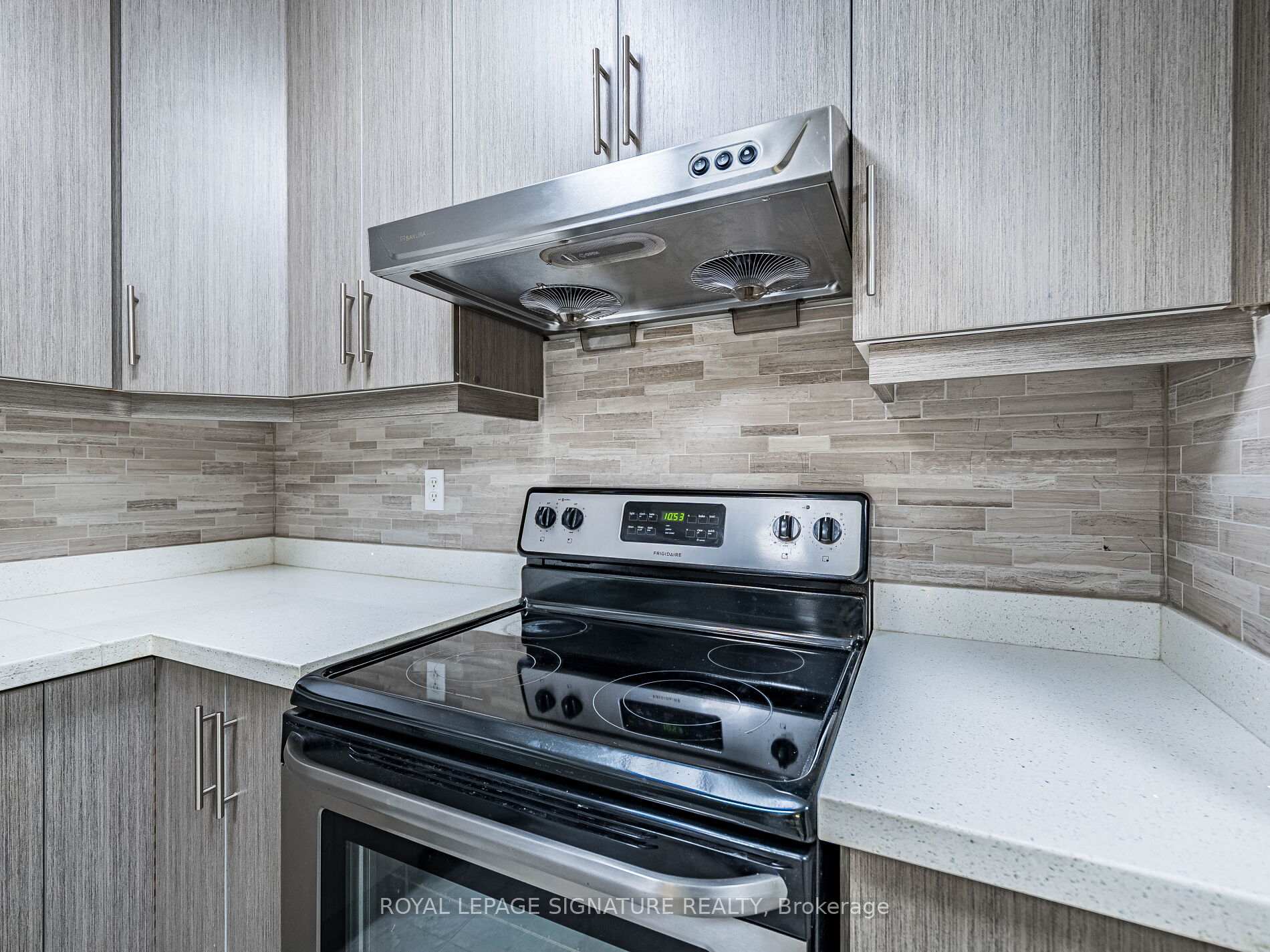 Photo 18 of Unit 113, 370 Dixon Road, Etobicoke, Kingsview Village-The Westway — HOMEH
