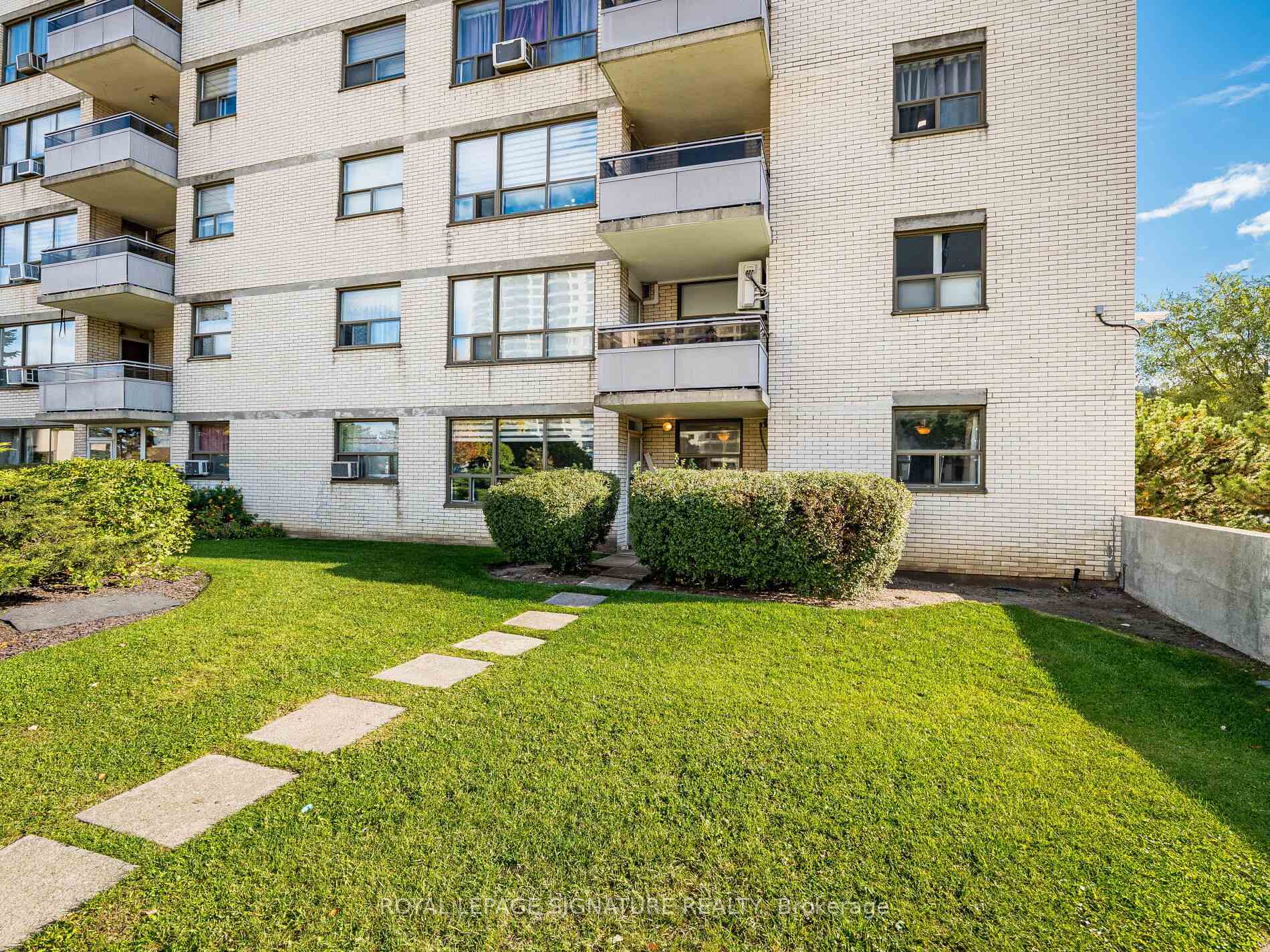 Photo 36 of Unit 113, 370 Dixon Road, Etobicoke, Kingsview Village-The Westway — HOMEH