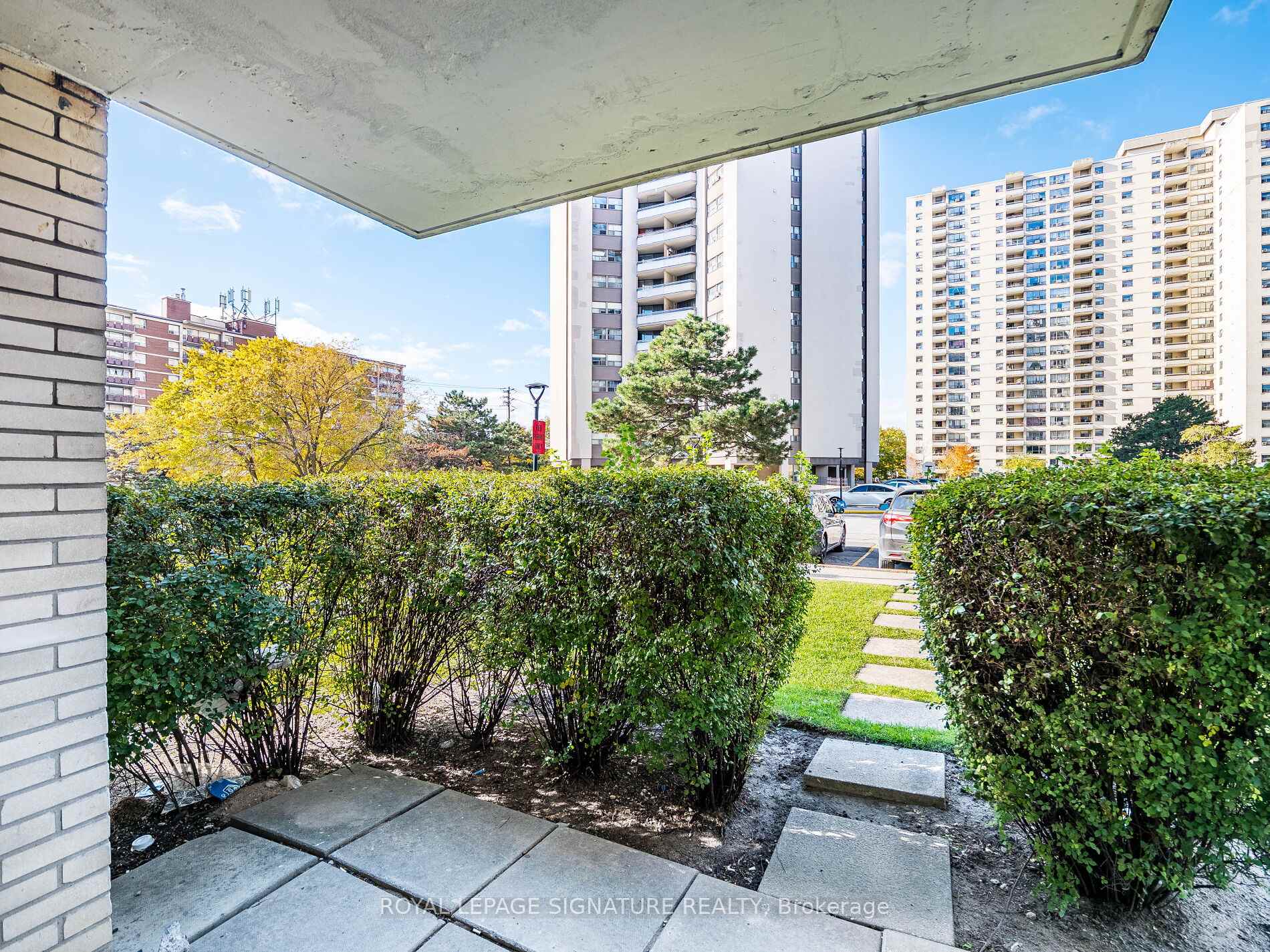 Photo 39 of Unit 113, 370 Dixon Road, Etobicoke, Kingsview Village-The Westway — HOMEH