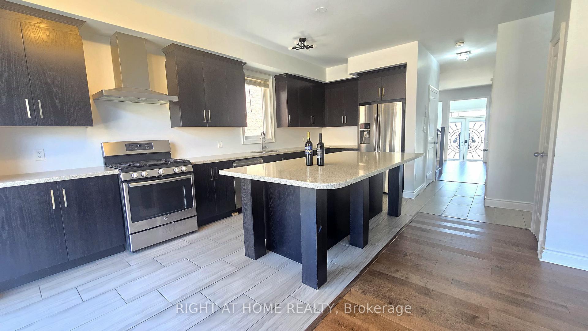 Photo 6 of 104 Fred Jackman Avenue, Clarington, Bowmanville — HOMEH