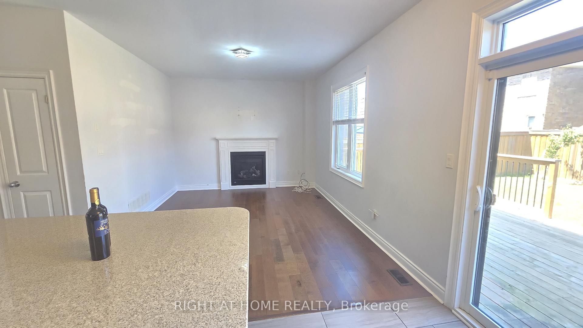 Photo 7 of 104 Fred Jackman Avenue, Clarington, Bowmanville — HOMEH