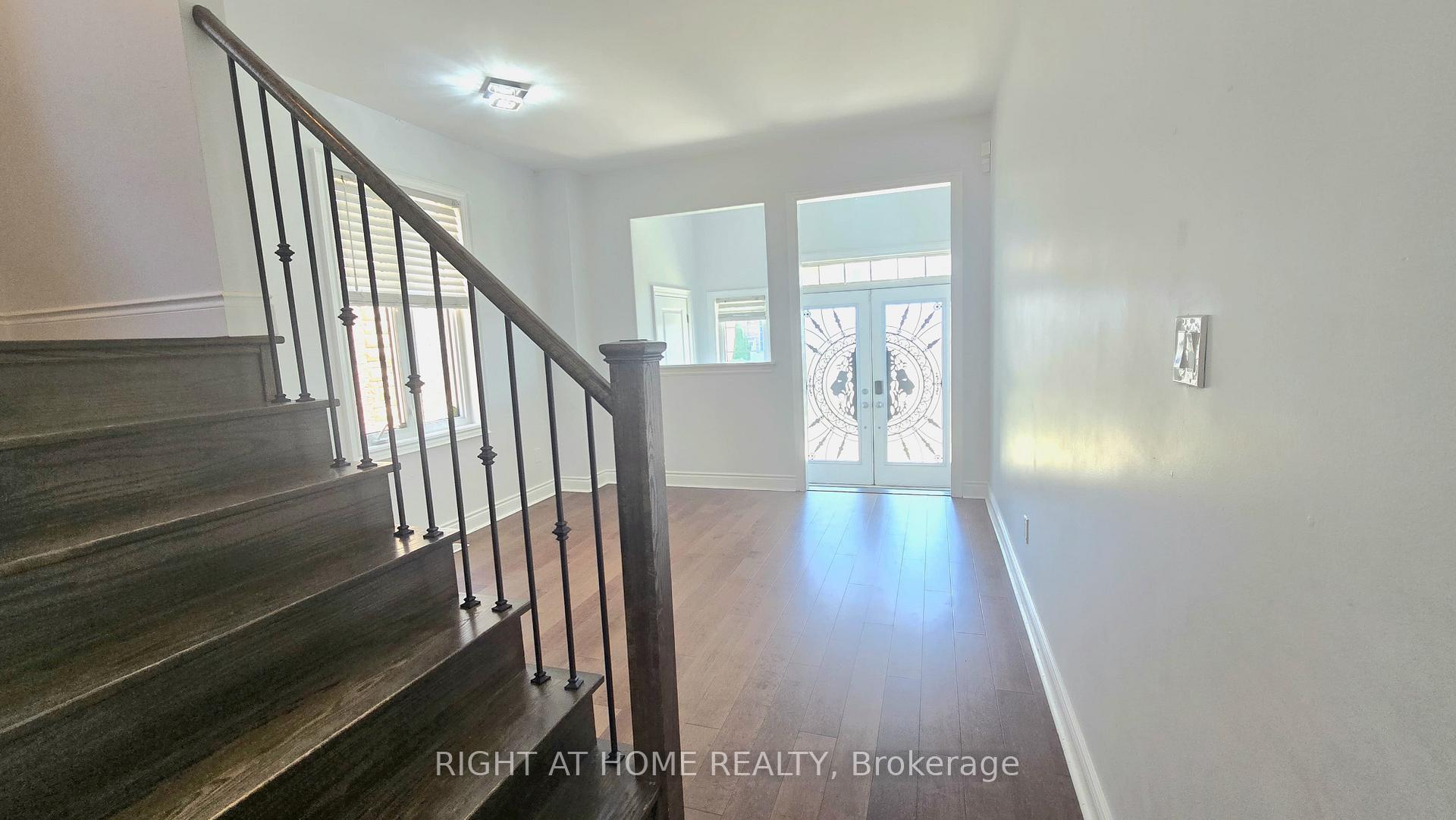 Photo 9 of 104 Fred Jackman Avenue, Clarington, Bowmanville — HOMEH
