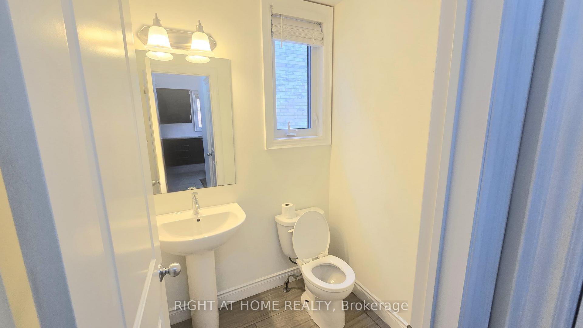 Photo 10 of 104 Fred Jackman Avenue, Clarington, Bowmanville — HOMEH