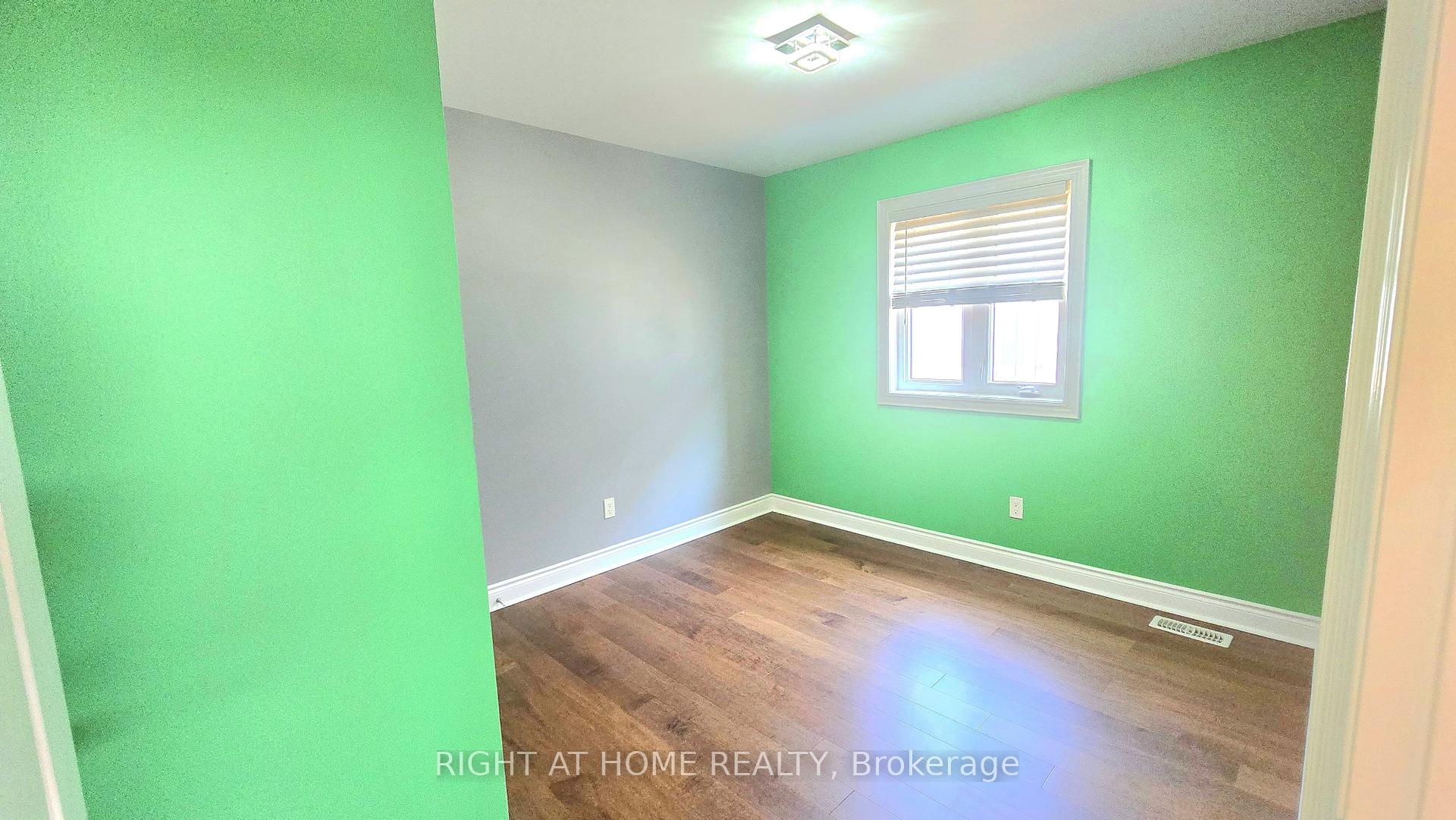 Photo 16 of 104 Fred Jackman Avenue, Clarington, Bowmanville — HOMEH