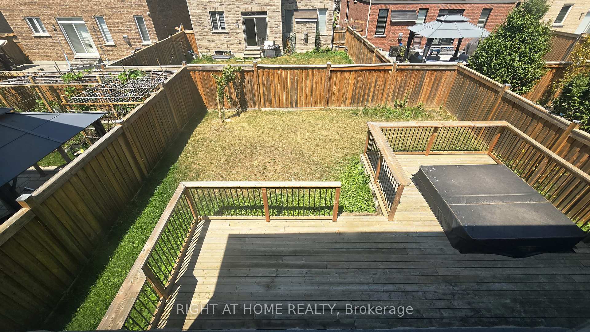 Photo 23 of 104 Fred Jackman Avenue, Clarington, Bowmanville — HOMEH