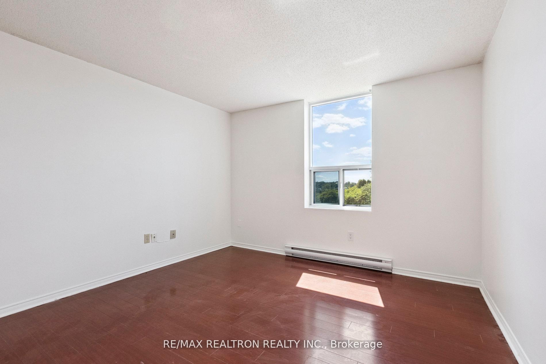 Photo 6 of Unit 408, 55 Green Valley Drive, Kitchener — HOMEH