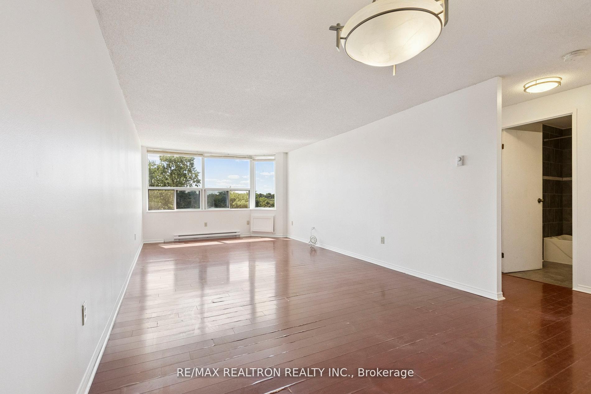 Photo 11 of Unit 408, 55 Green Valley Drive, Kitchener — HOMEH