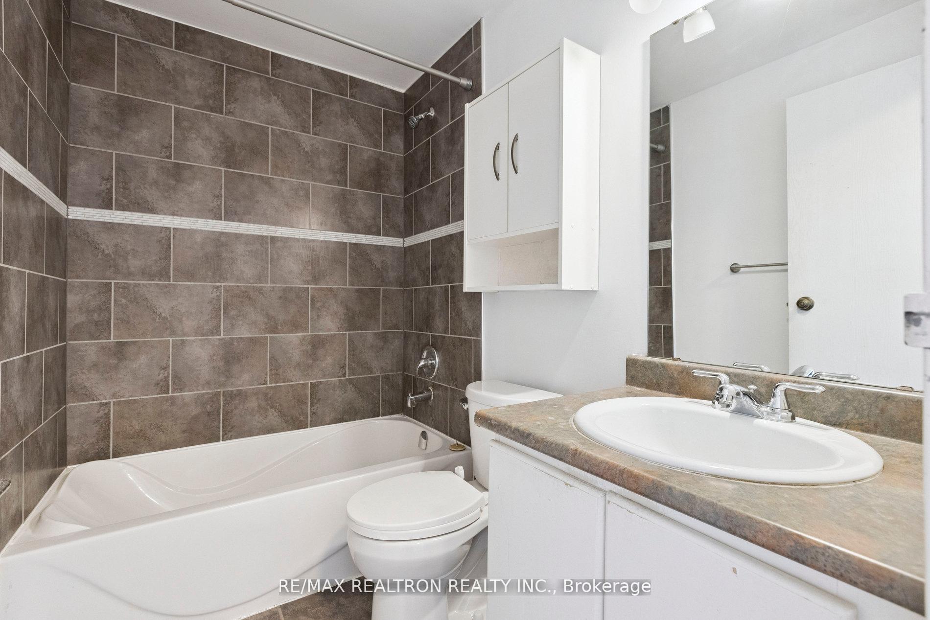 Photo 15 of Unit 408, 55 Green Valley Drive, Kitchener — HOMEH