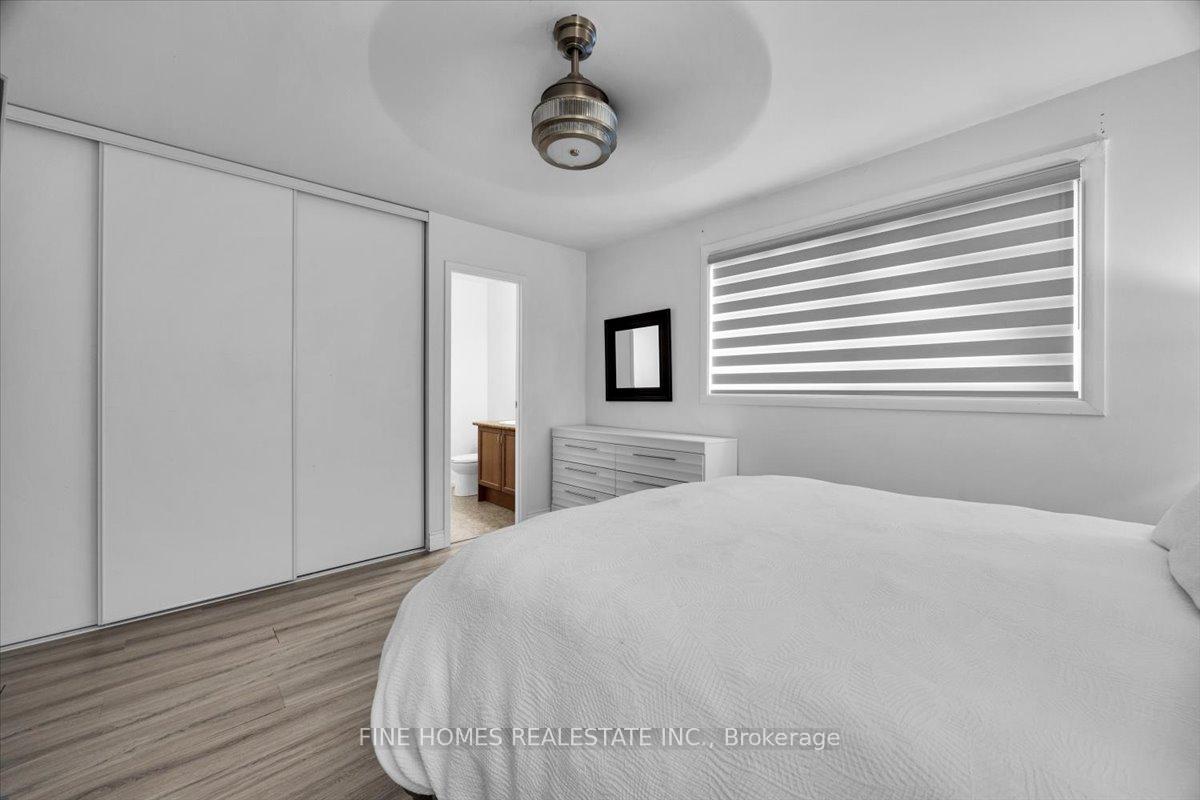 Photo 14 of 24 New Havens Way, Markham, Thornhill — HOMEH