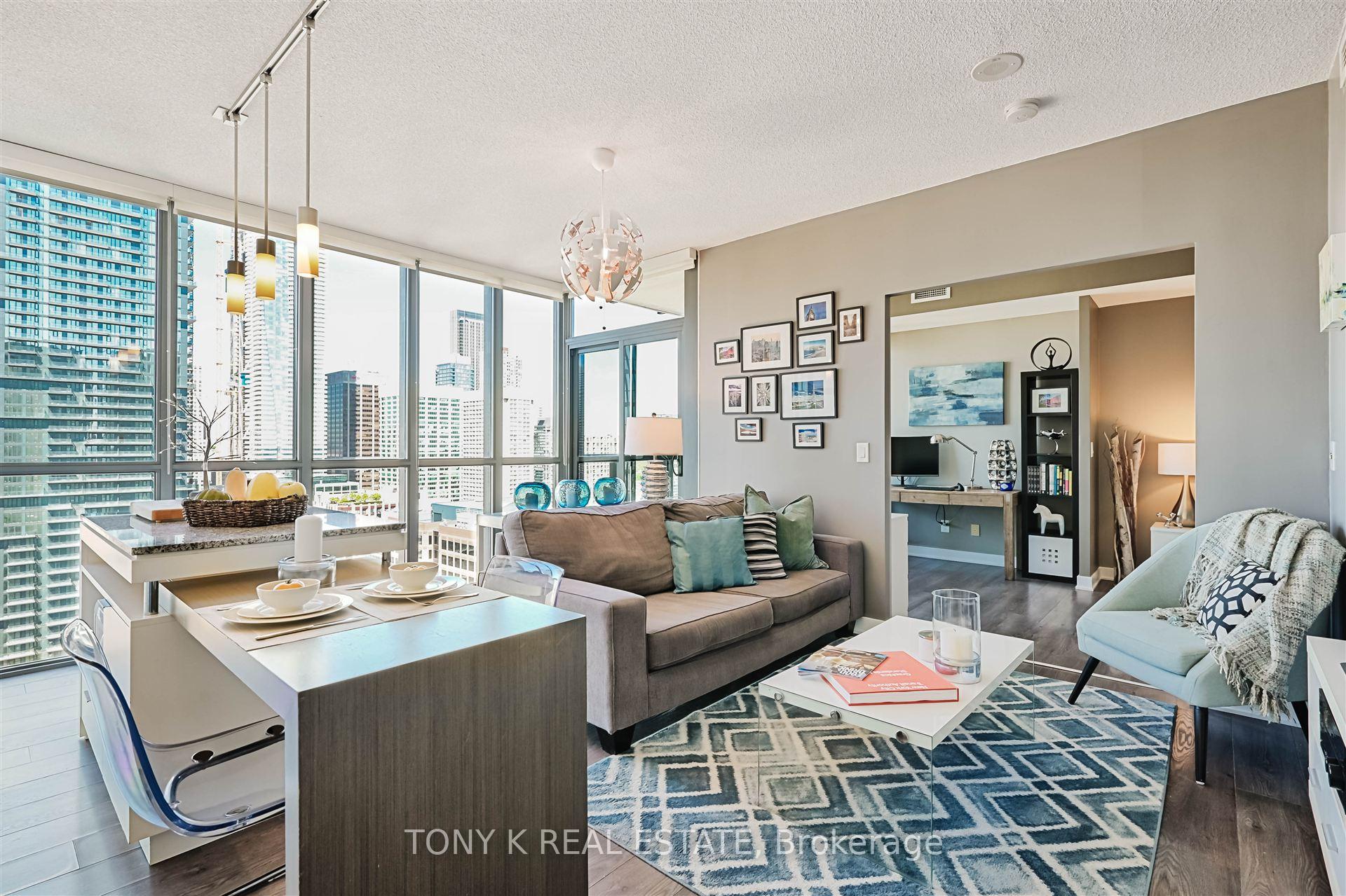 Photo 2 of Unit 3204, 110 Charles Street E, Toronto, Church-Yonge Corridor — HOMEH