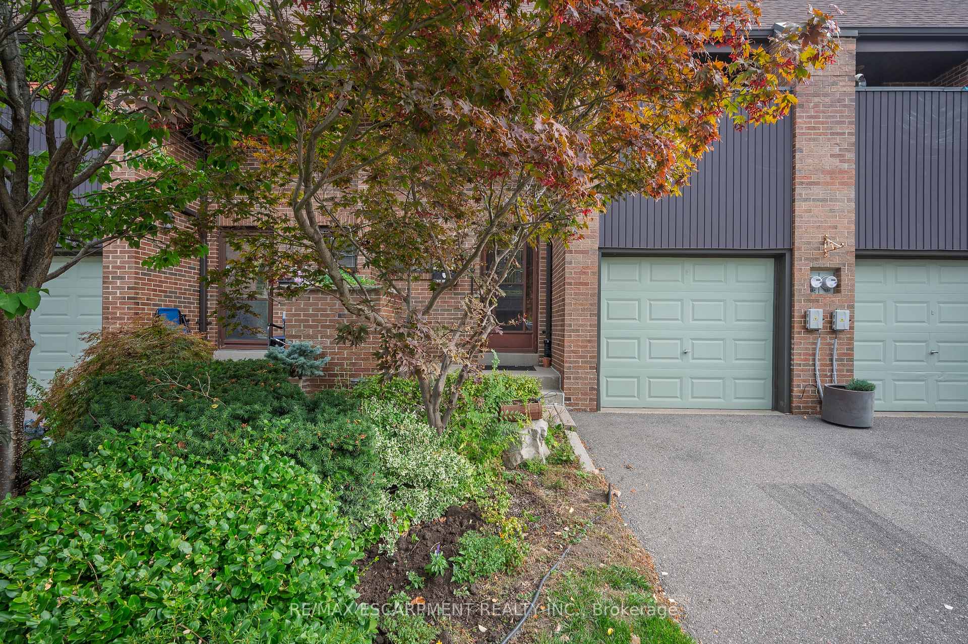 Photo 2 of 111 Maple Branch Path, Etobicoke, Kingsview Village-The Westway — HOMEH