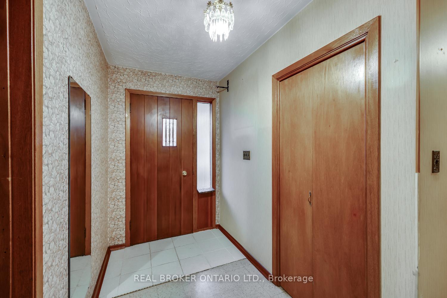 Photo 12 of 276 Mill Street N, Clarington, Newcastle — HOMEH