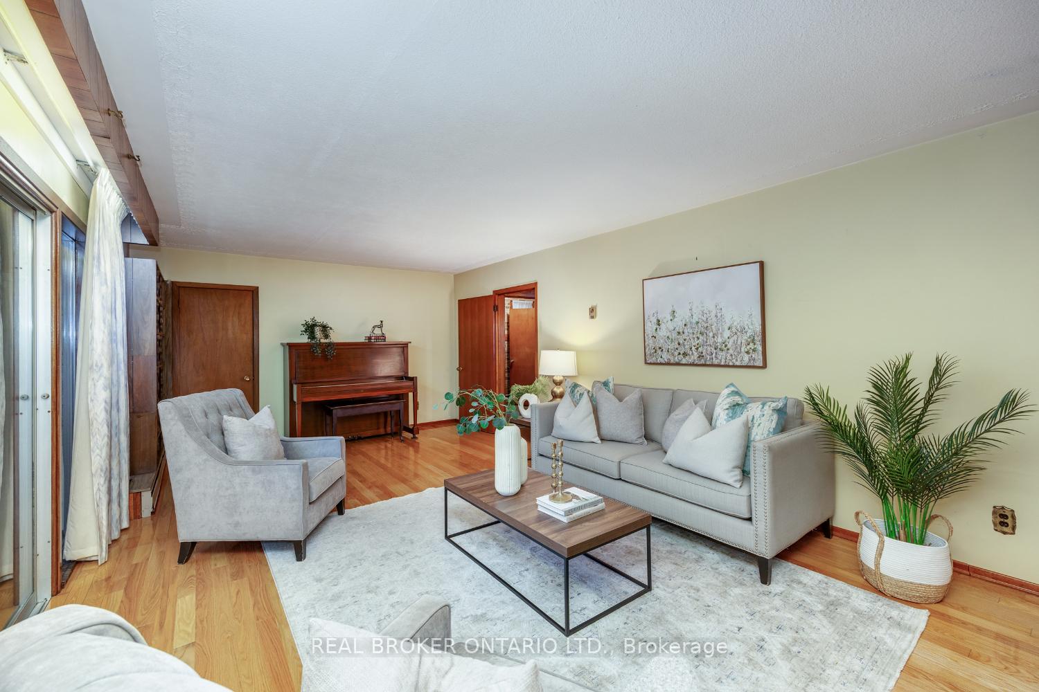 Photo 17 of 276 Mill Street N, Clarington, Newcastle — HOMEH