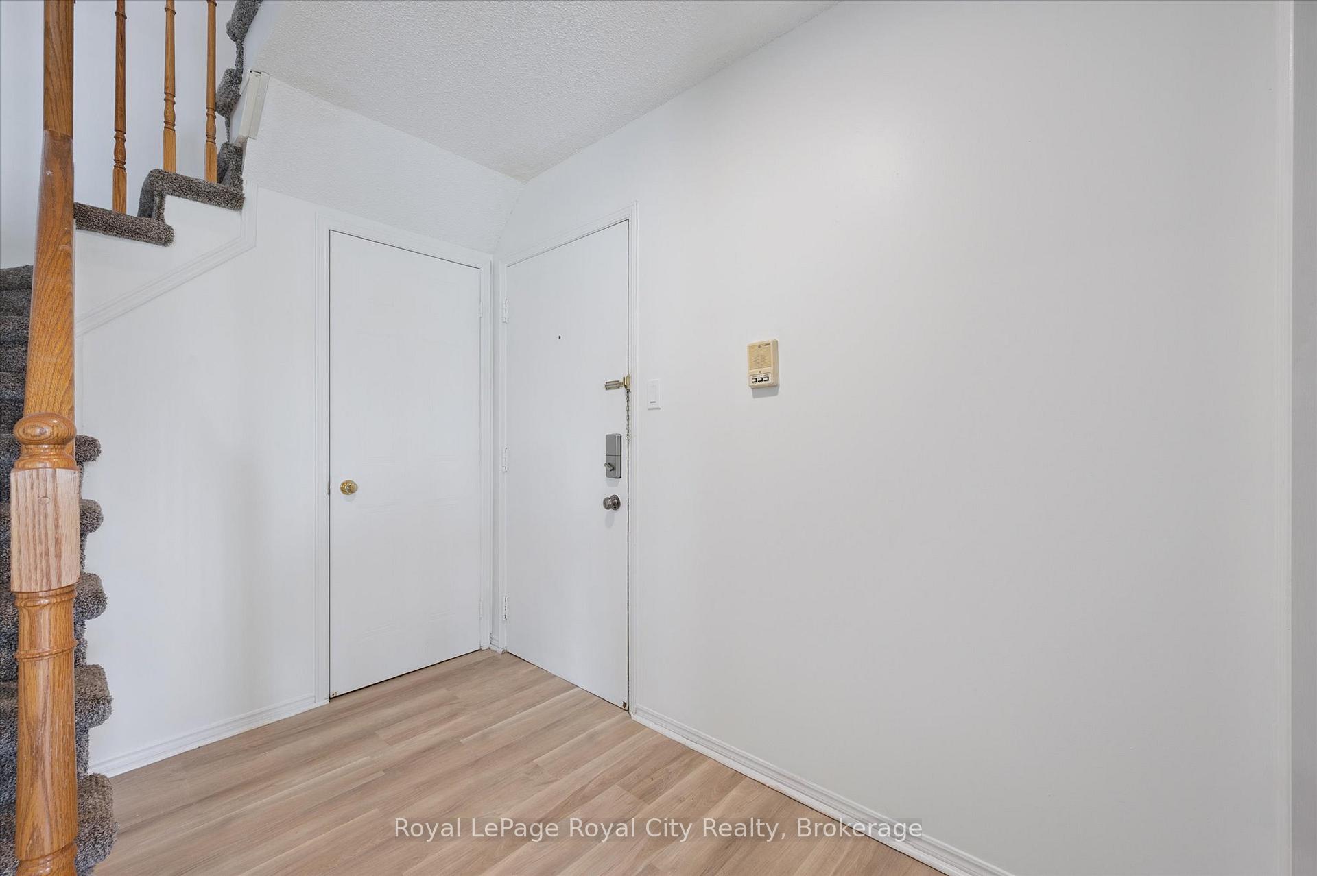 Photo 7 of Unit 225, 458 Janefield Avenue, Guelph, Dovercliffe Park/Old University — HOMEH