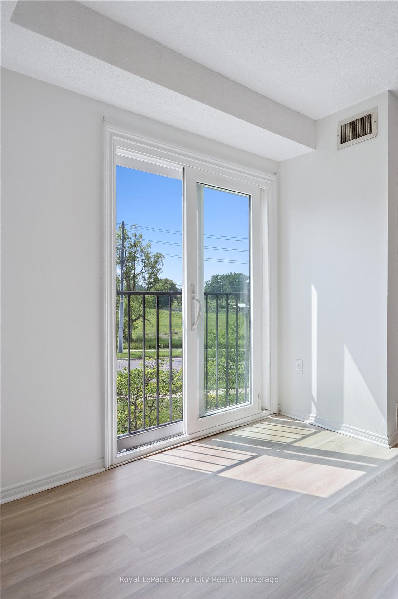 Photo 12 of Unit 225, 458 Janefield Avenue, Guelph, Dovercliffe Park/Old University — HOMEH