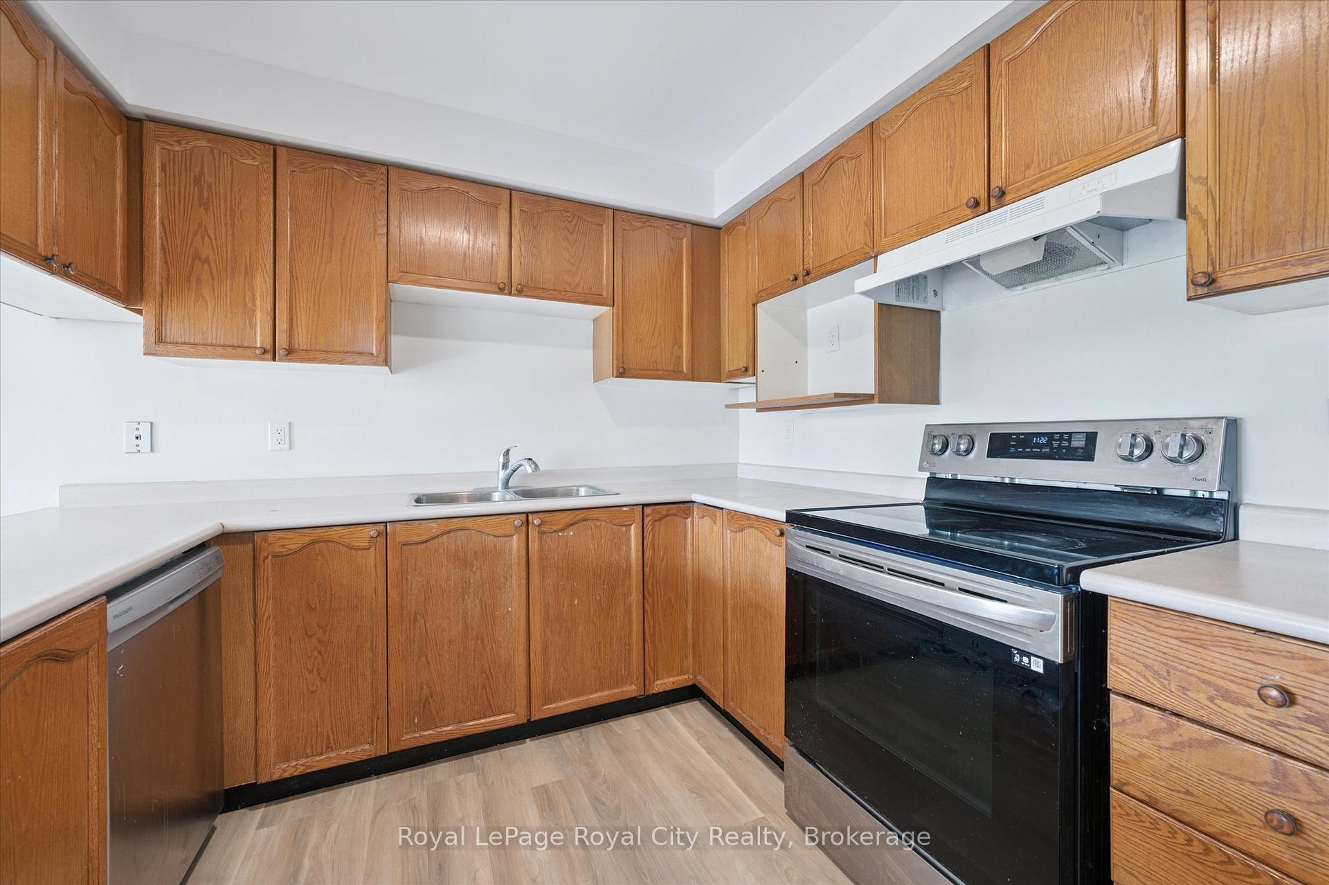 Photo 16 of Unit 225, 458 Janefield Avenue, Guelph, Dovercliffe Park/Old University — HOMEH
