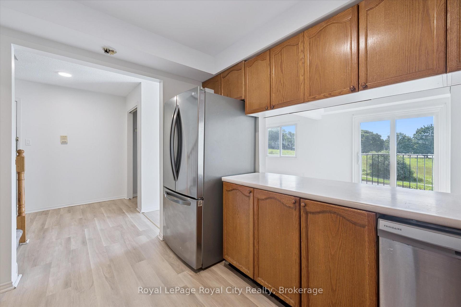 Photo 18 of Unit 225, 458 Janefield Avenue, Guelph, Dovercliffe Park/Old University — HOMEH