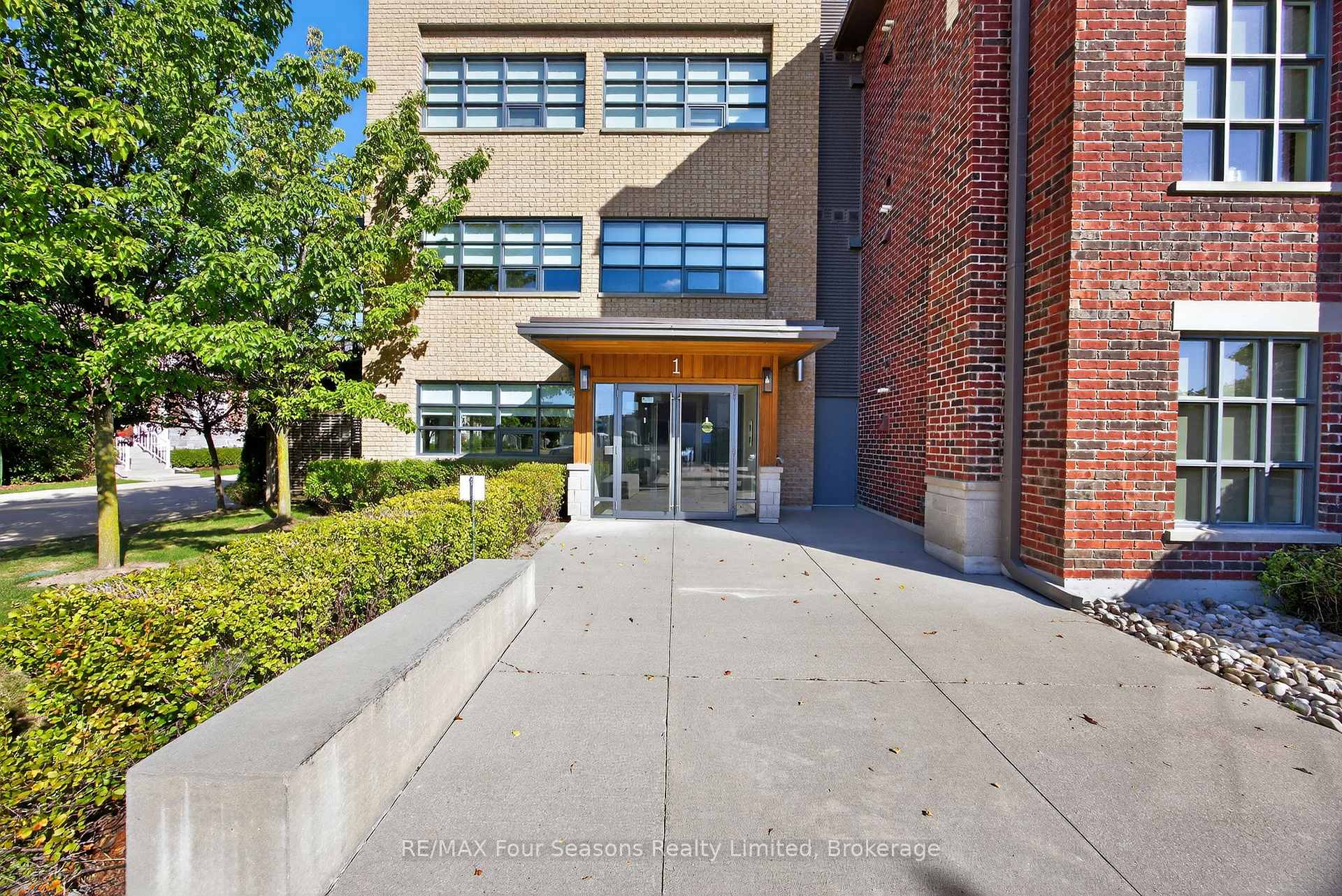 Photo 28 of Unit 301, 1 Shipyard Lane, Collingwood — HOMEH