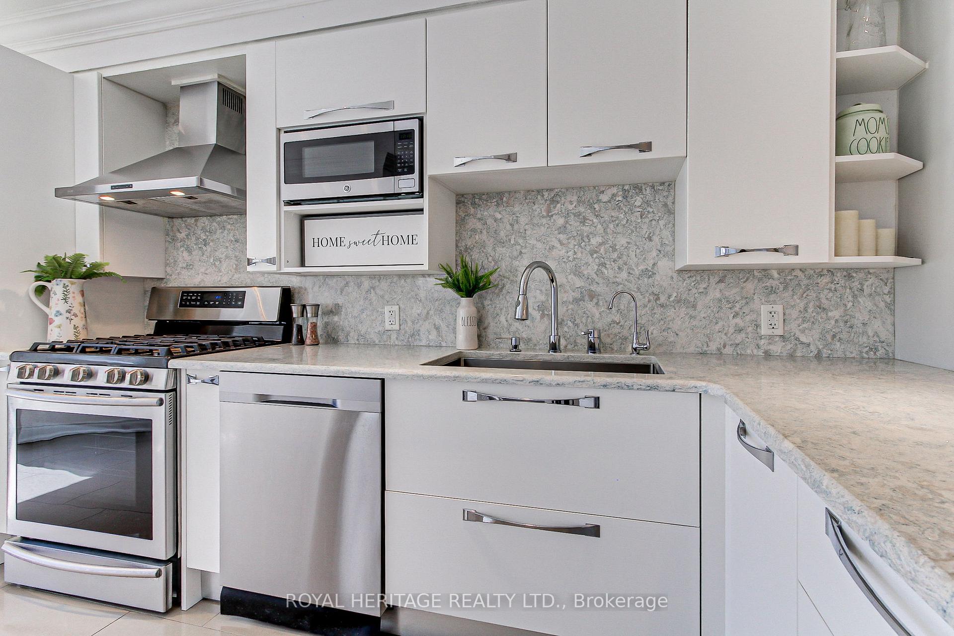 Photo 12 of 59 Twigg Drive, Ajax, Central — HOMEH