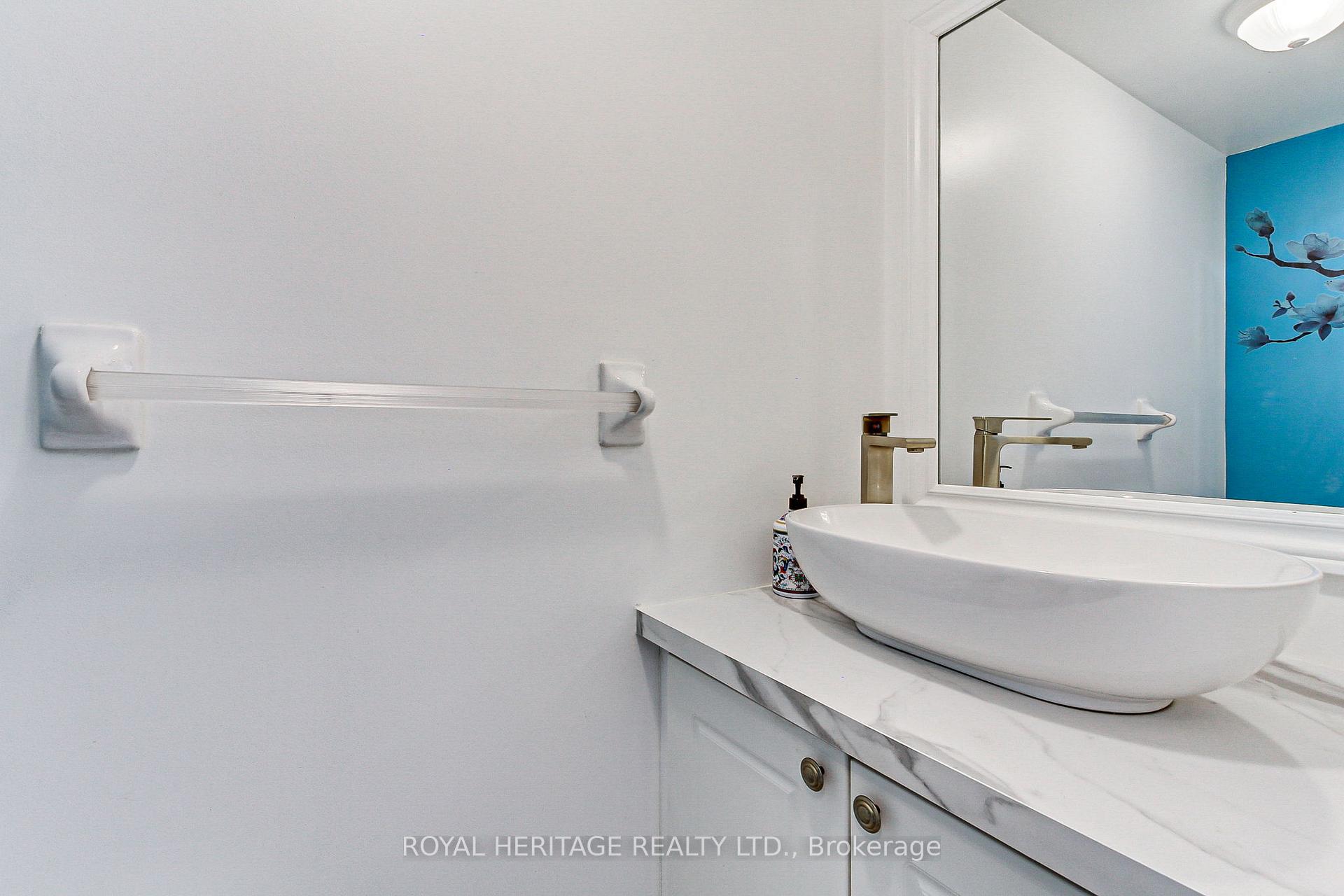 Photo 21 of 59 Twigg Drive, Ajax, Central — HOMEH