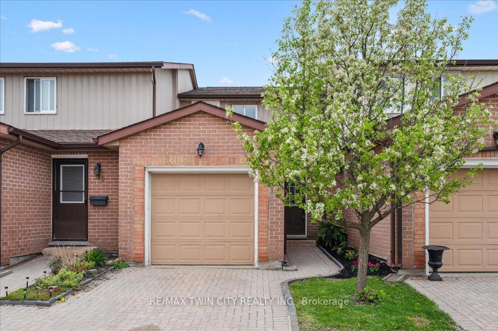 Photo 1 of Unit 17, 25 Valleyview Road, Kitchener — HOMEH