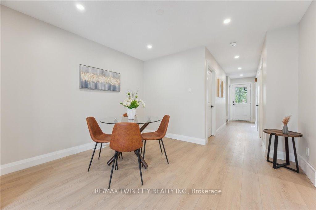 Photo 9 of Unit 17, 25 Valleyview Road, Kitchener — HOMEH