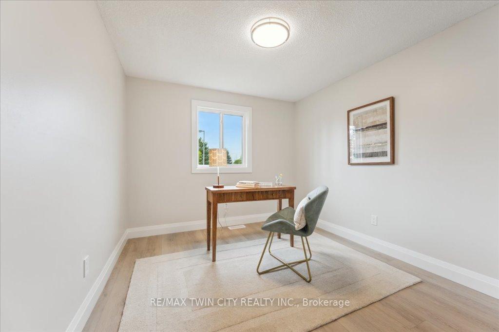 Photo 16 of Unit 17, 25 Valleyview Road, Kitchener — HOMEH