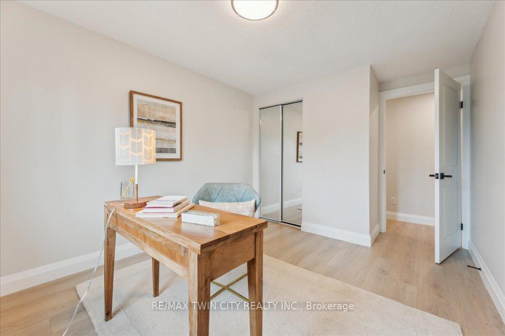Photo 17 of Unit 17, 25 Valleyview Road, Kitchener — HOMEH