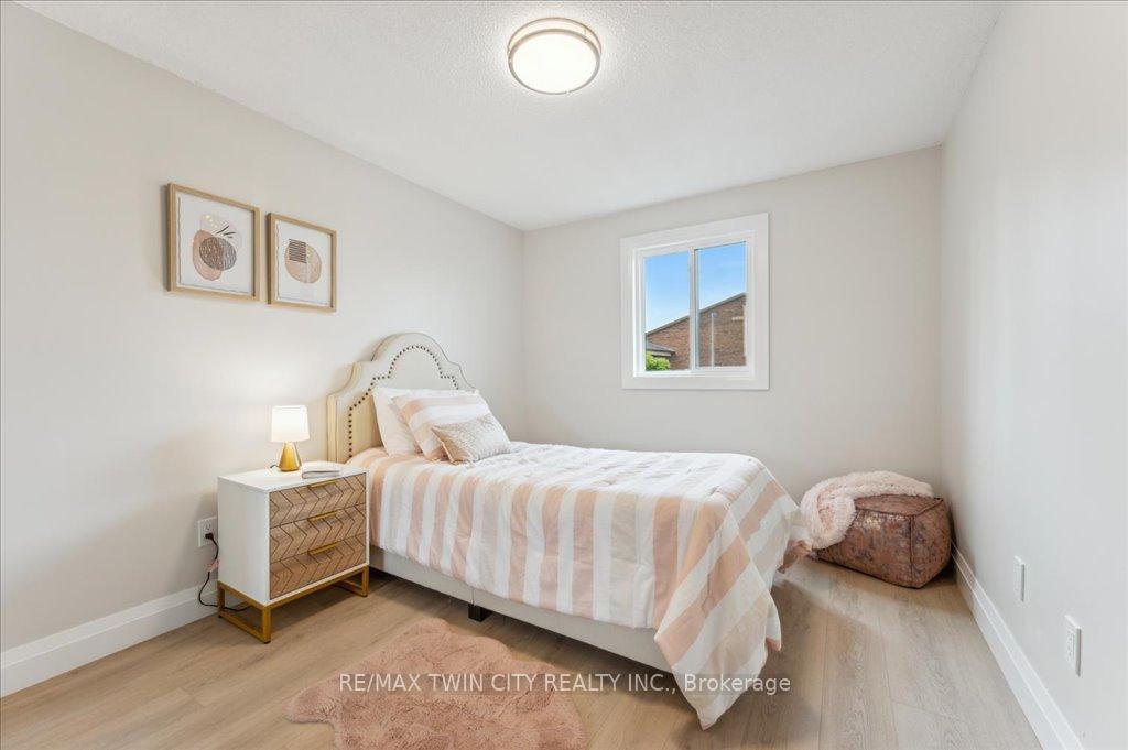 Photo 18 of Unit 17, 25 Valleyview Road, Kitchener — HOMEH