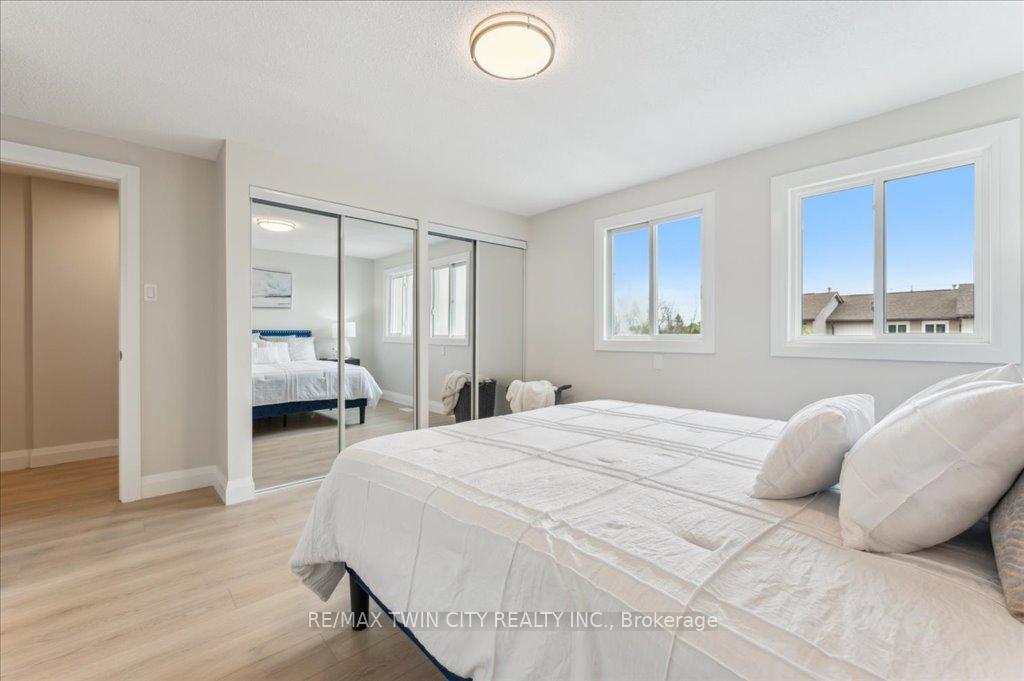 Photo 22 of Unit 17, 25 Valleyview Road, Kitchener — HOMEH