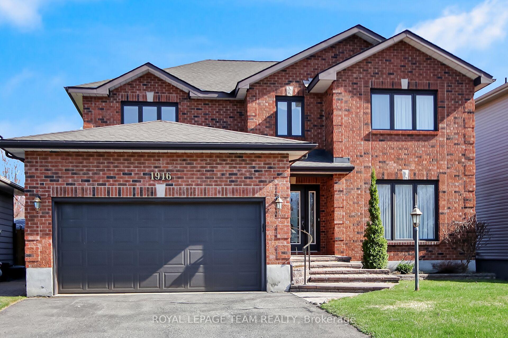 Front of 1916 Kingsdale Avenue