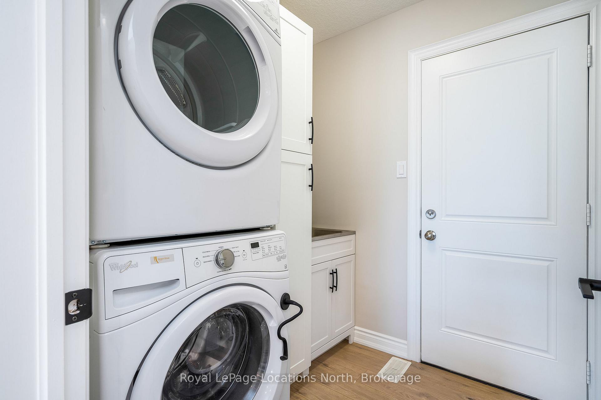 Photo 17 of 14 Gilpin Crescent, Collingwood — HOMEH