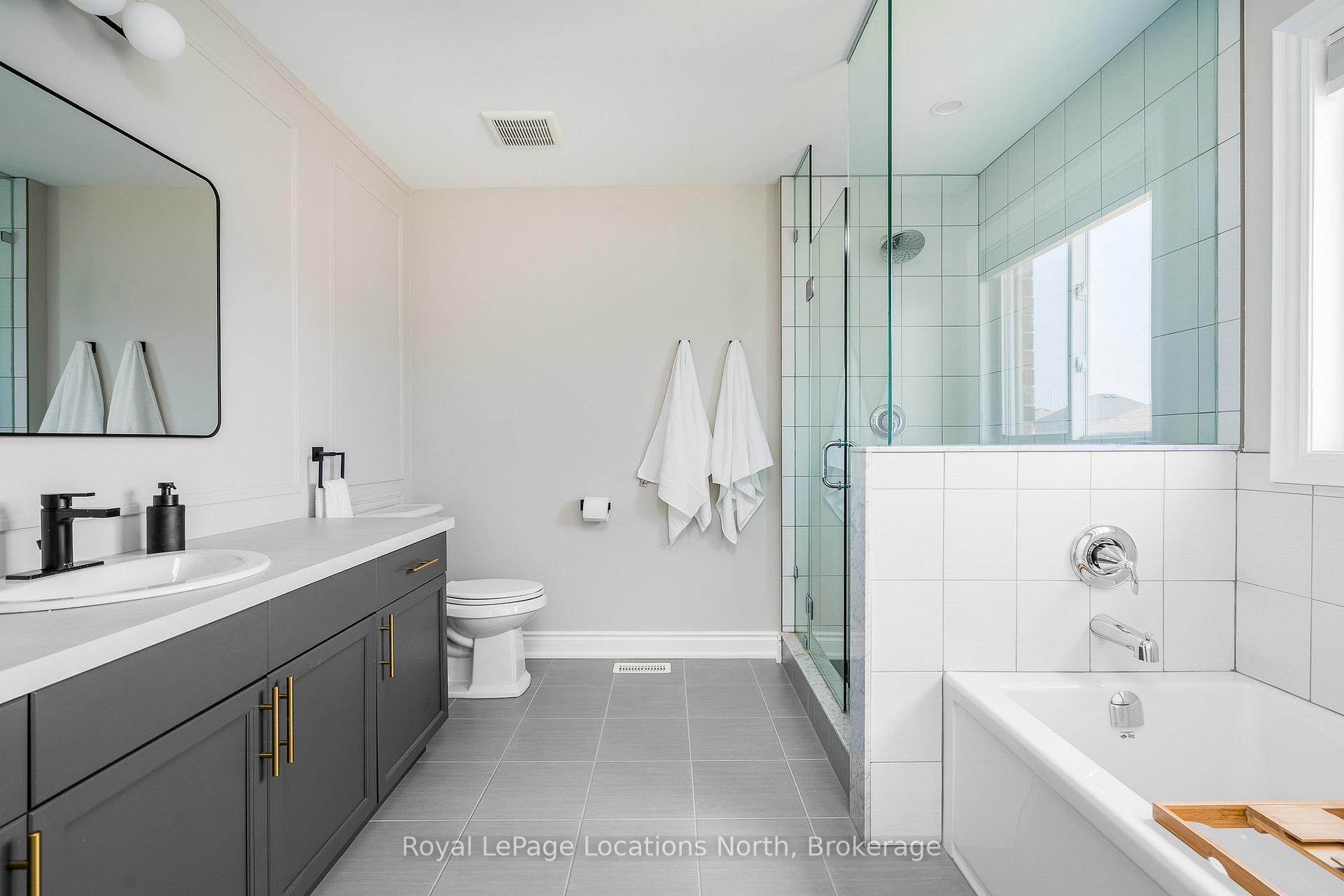Photo 25 of 14 Gilpin Crescent, Collingwood — HOMEH