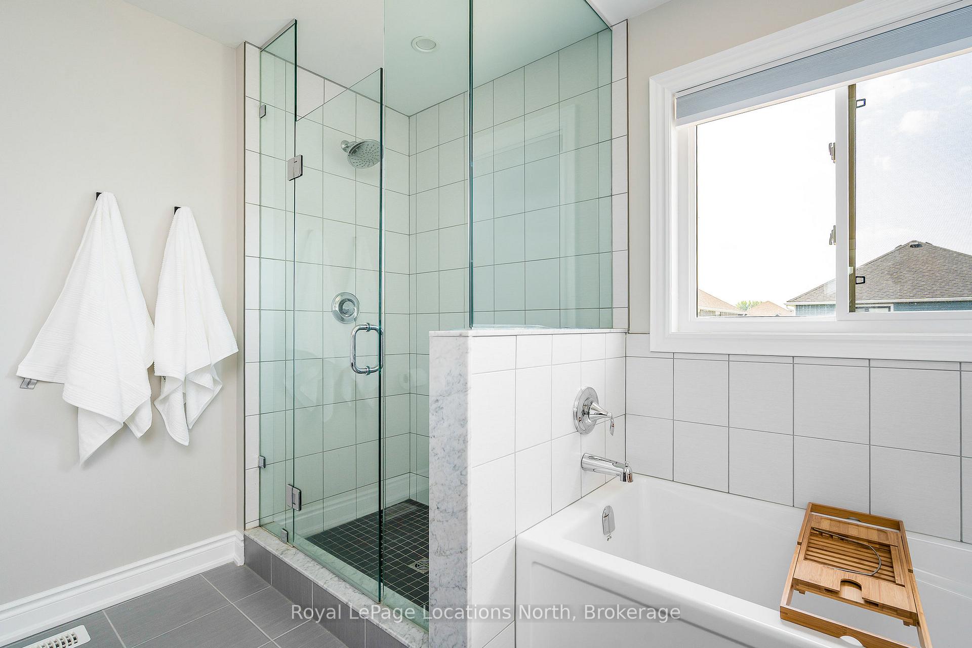Photo 26 of 14 Gilpin Crescent, Collingwood — HOMEH