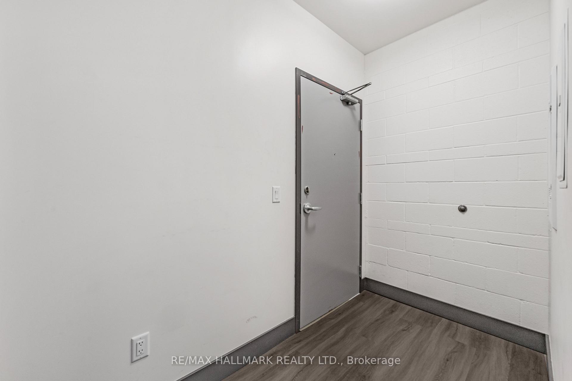 Photo 3 of Unit 308, 121 King Street E, Hamilton, Beasley — HOMEH