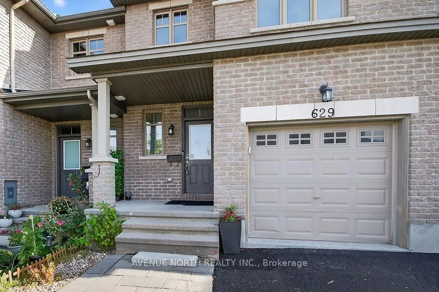 Front of 629 Sunburst Street