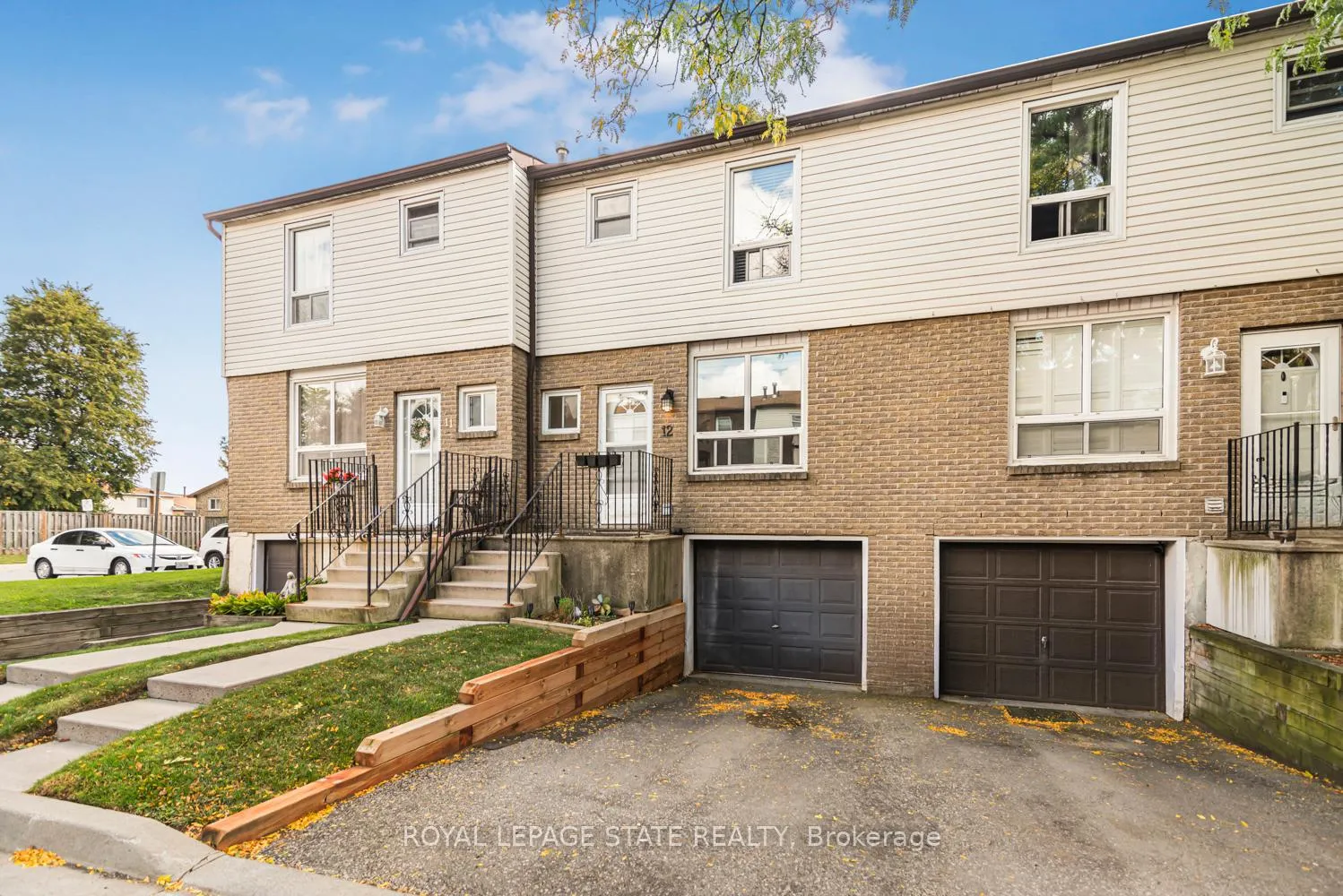 Photo 1 of Unit 12, 1301 Upper Gage Street, Hamilton, Quinndale — HOMEH