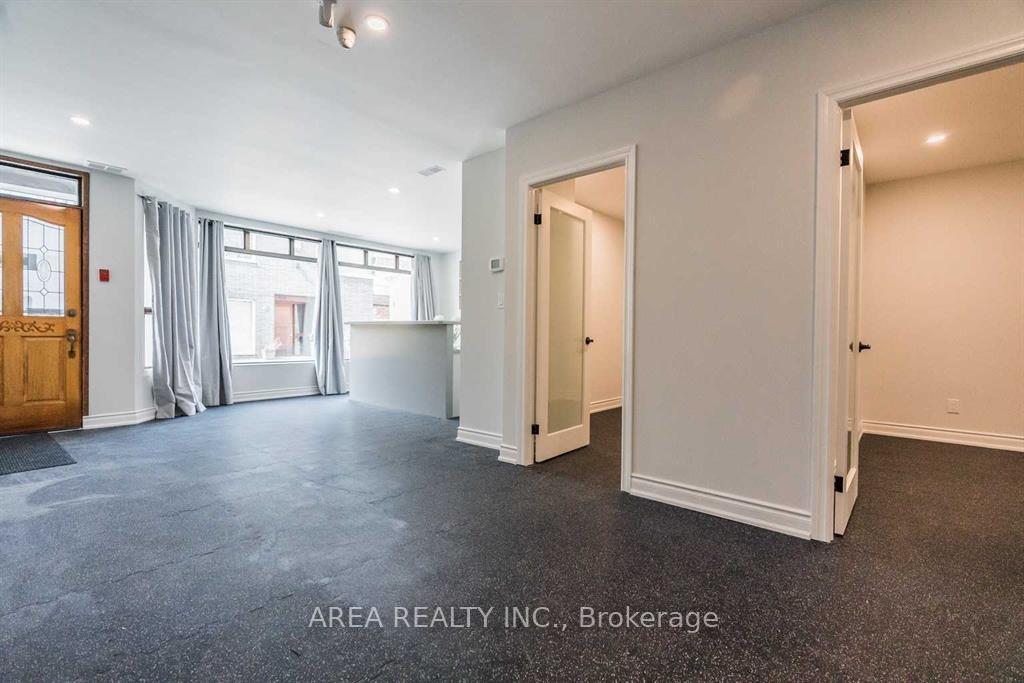 Photo 4 of Unit 5, 388 Queen Street E, Toronto, Regent Park — HOMEH