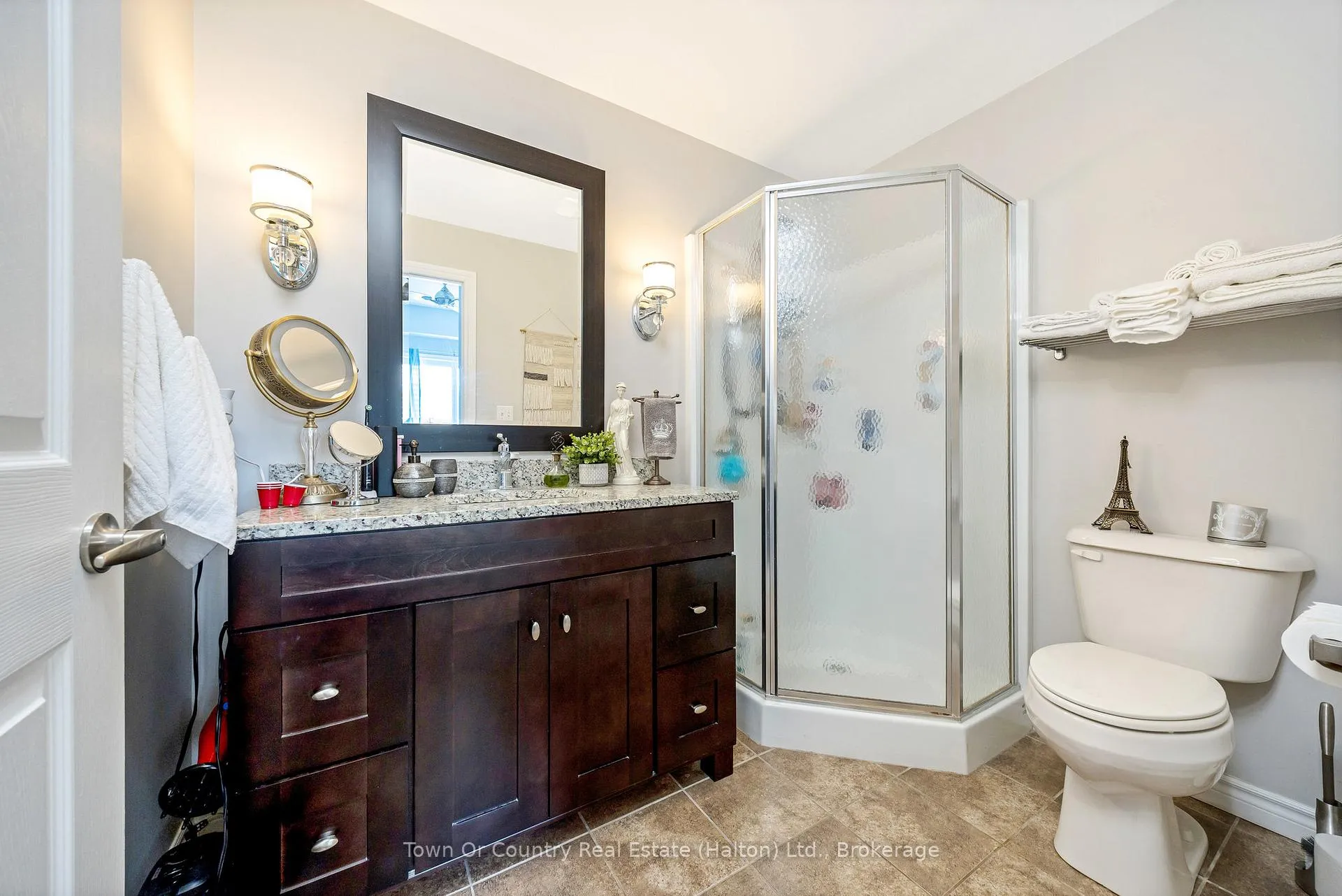 Photo 17 of Unit 311, 308 Watson Parkway N, Guelph, Grange Road — HOMEH